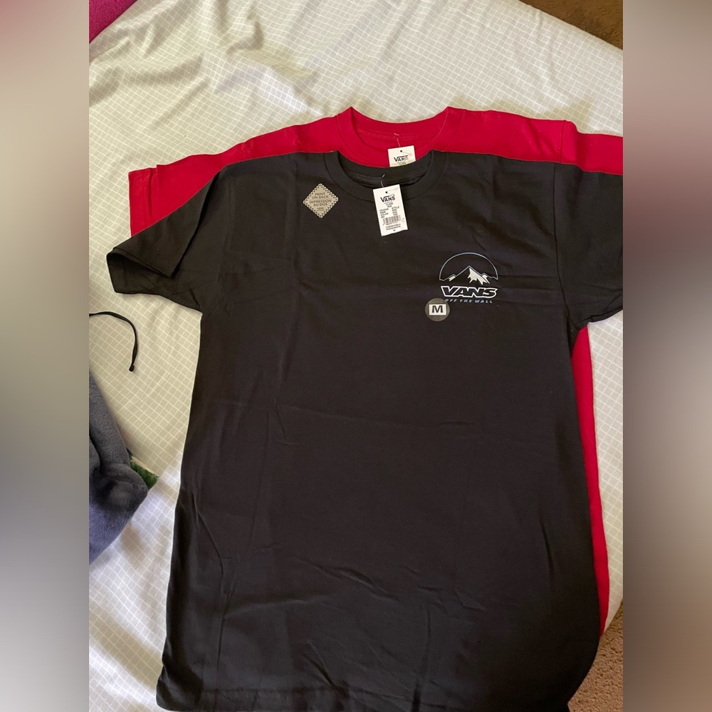 T-shirt black